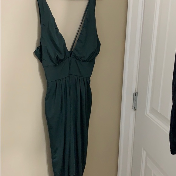 Stunning forest green dress. - Picture 1 of 5